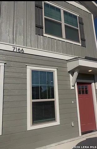 7166 Magnolia Vlg #101 — Photo 2