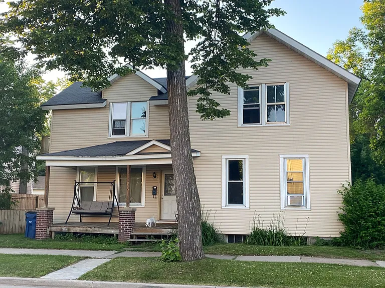 630 Chicago Ave — Photo 18
