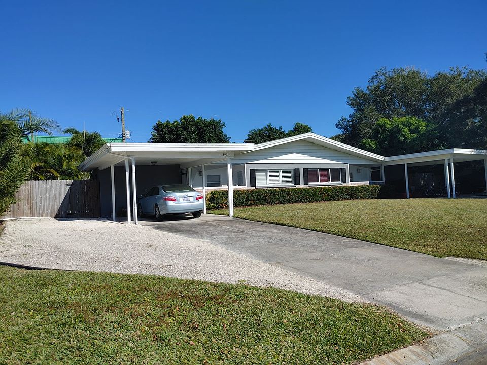 1st image of 2921 Bentley St
