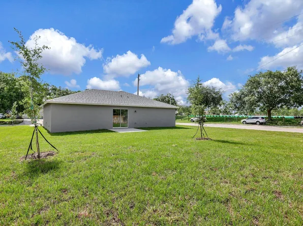 3198 SW Crenshaw Street, Port St Lucie, FL 34953