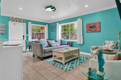 619 SW 13th Ave #1 Photo 1