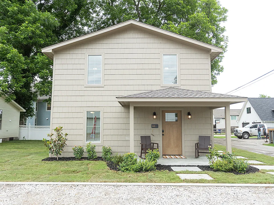 245 S 2nd St #101