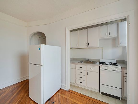 3rd image of 43-34 49th St #5JJ
