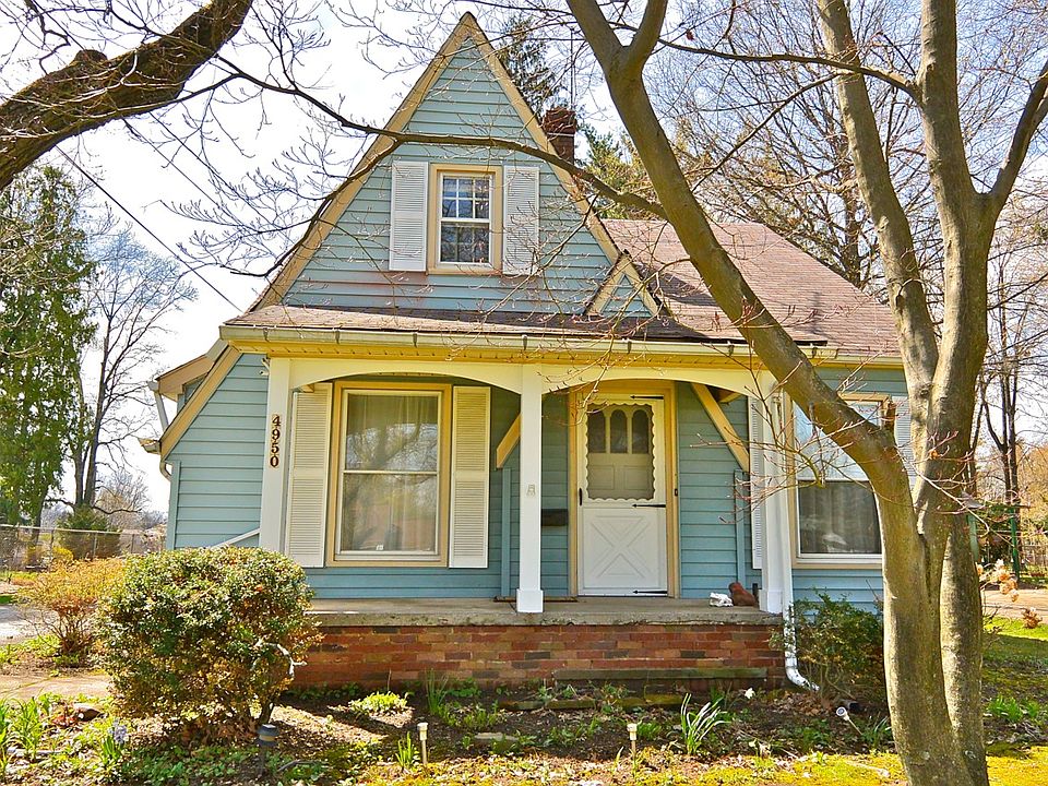 1st image of 4950 W 220th St