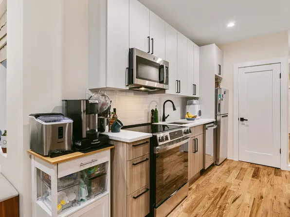 30-93 43rd Street image 1 of 10