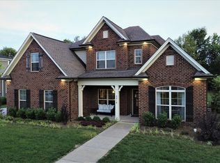2219 Clays Mill Dr, Murfreesboro, TN 37129