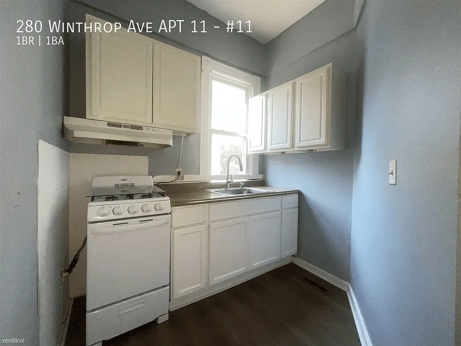 Charming 1-Bedroom Apartment in New Haven — Photo 1