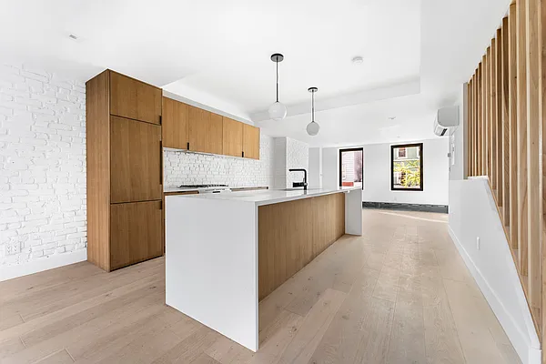 Rented by Douglas Elliman | media 19