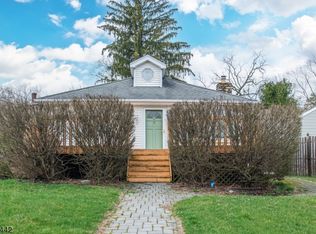 27 W Shore Rd, Denville, NJ 07834