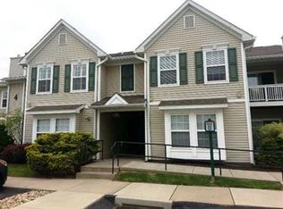 4202 Lenox Oval, Pittsburgh, PA 15237