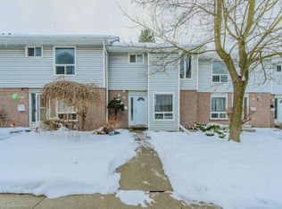 32 Mowat Blvd #58, Kitchener, ON N2E1X4