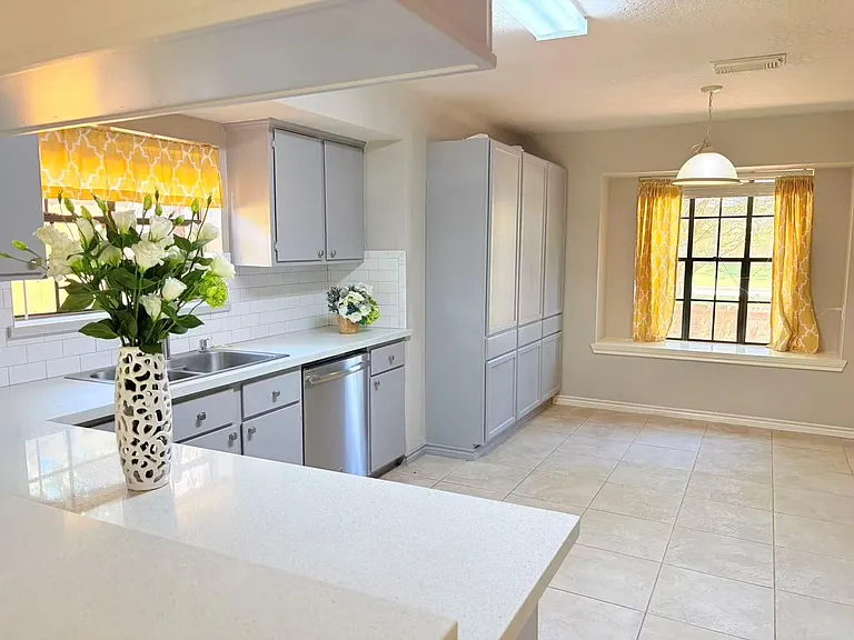 12303 Longfellow Dr — Photo 14