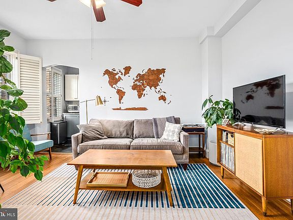 5th image of 644 Massachusetts Ave NE APT 301