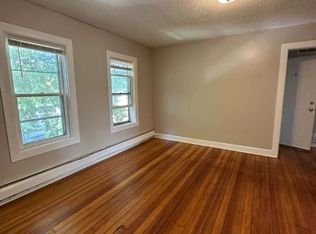 505 Grotto St N #2, Saint Paul, MN 55104