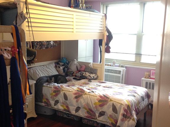 3rd image of 2928 W 5th St APT 11C
