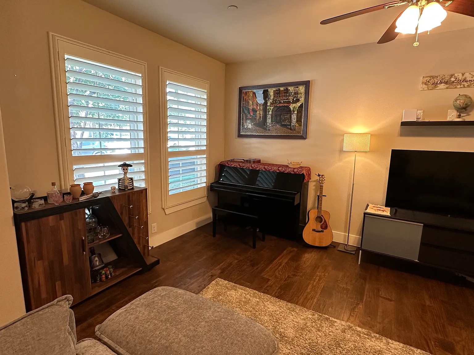 3 bed, 3.5 bath, 1900 sqft, $3,560 — Photo 4