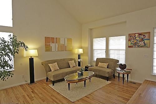 Vaulted ceilings and hardwood floors.