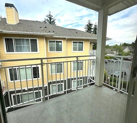 4th image of 564 225th Ln NE