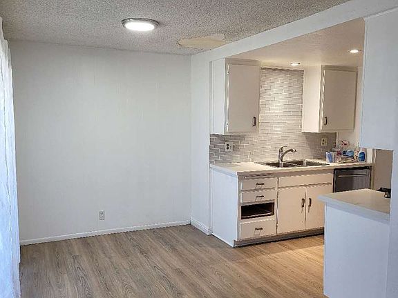 2nd image of 212 S Marguerita Ave