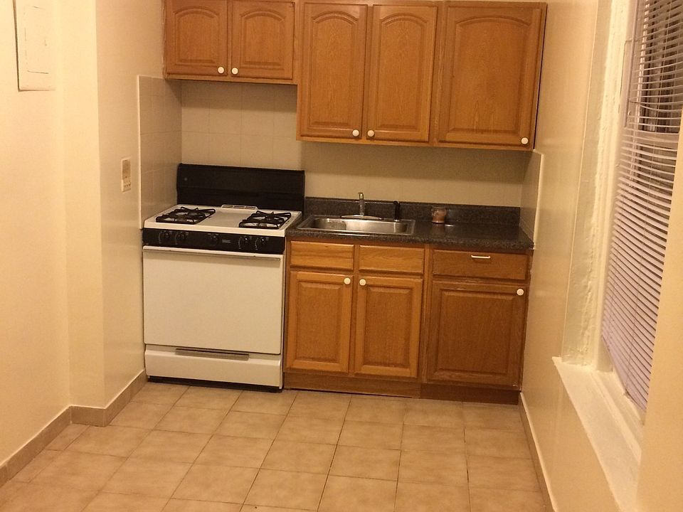 1st image of 3547 34th St APT 4G