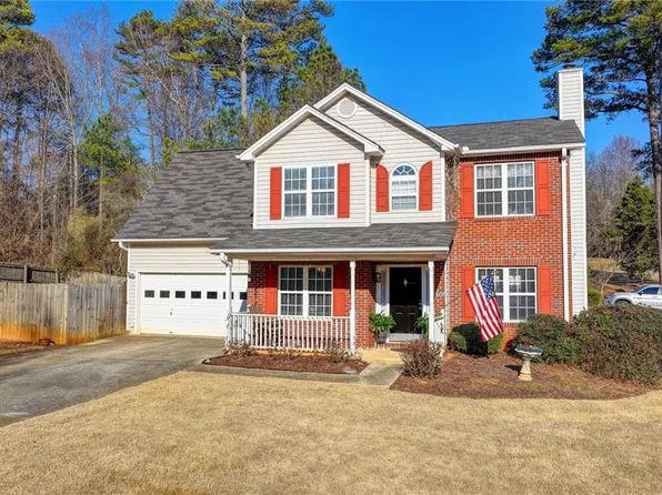 215 Foster Trace Dr, Lawrenceville, GA 30043