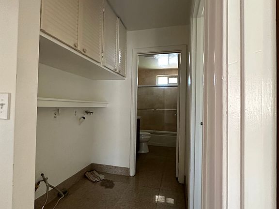 3rd image of 270 N Michigan Ave