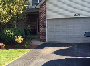 1206 Glen Mor Dr #B, Shorewood, IL 60404