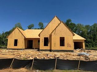 120 Drake Dr, Collierville, TN 38017