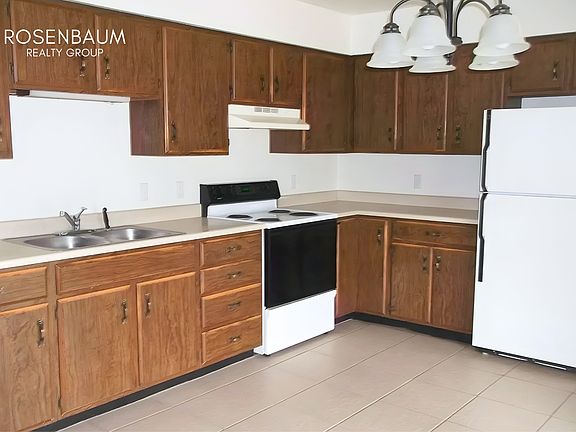 4th image of 3029 N Indian Wells Dr