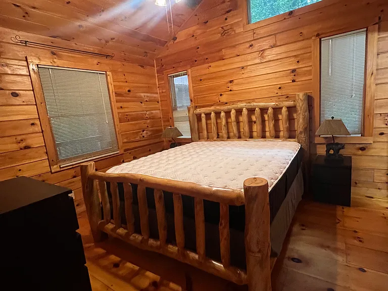 230 Laurelwood Cir — Photo 14