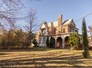 2131 S Main St, Burlington, IA 52601