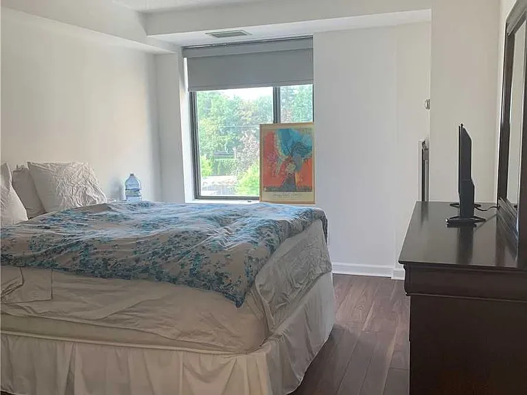 500 Glencairn Ave #303 — Photo 14