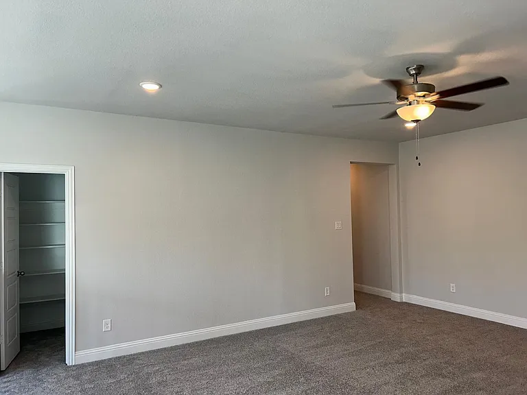 9008 Guadalupe St — Photo 19