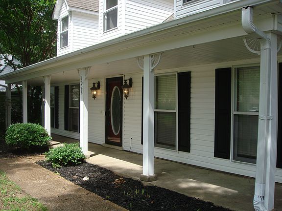 Big Porch! Trees! Keep Cool!