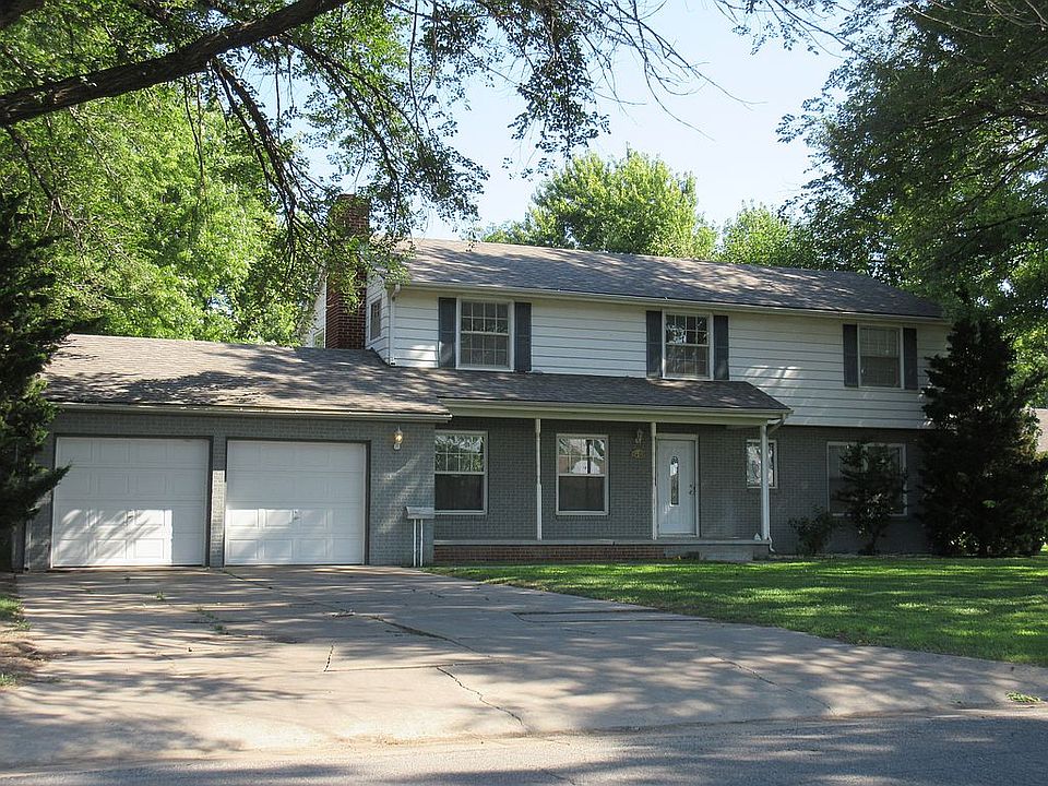1st image of 16 Cherokee Ln