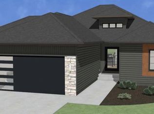 12535 NW Bittersweet Dr, Platte City, MO 64079
