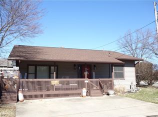 651 Roe Dr, Akron, OH 44319