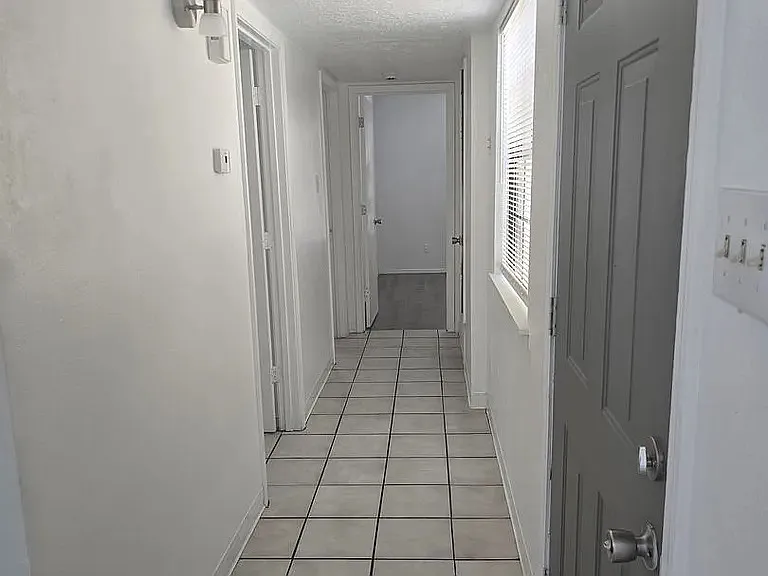 320 Geraldine Loop SE #A — Photo 14