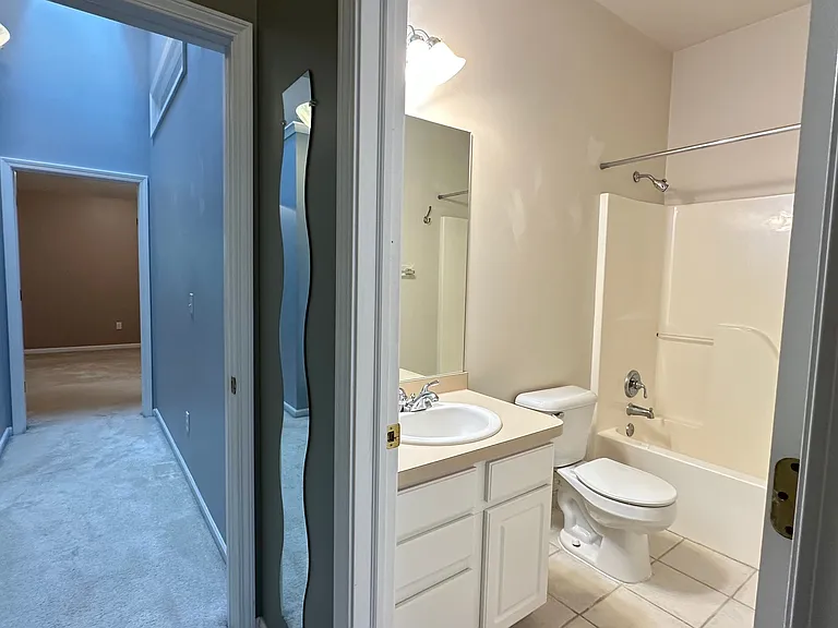5555 Woodruff Shore Dr — Photo 36