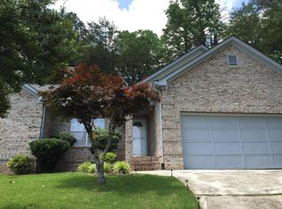 102 Maywood Rd, Oak Ridge, TN 37830