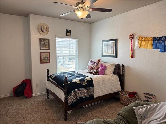 4th image of 3420 Summerway Dr
