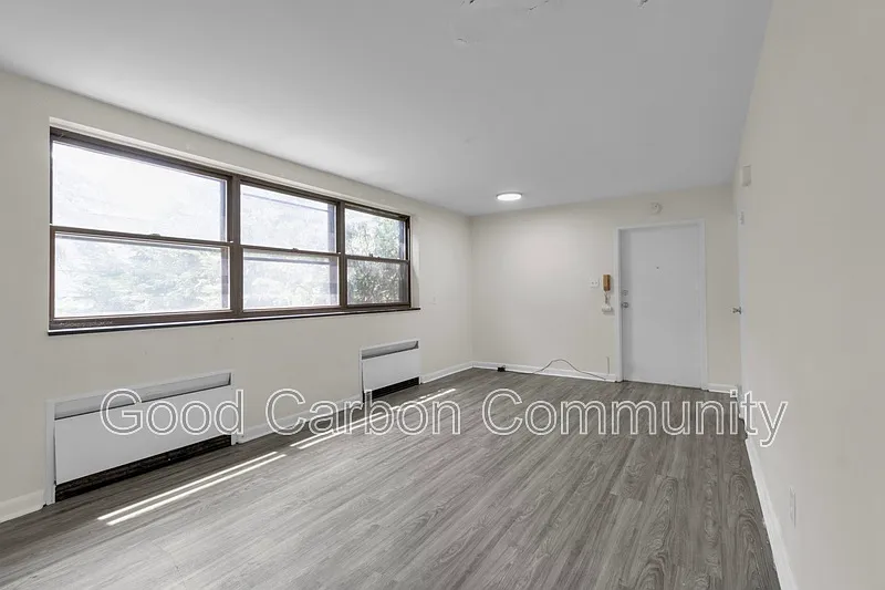 1 bed, 1.0 bath, $1,175 — Photo 1