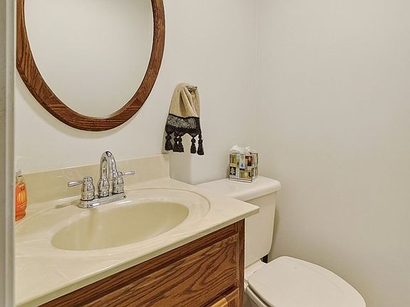 62nd image of 181 Tinsley Ln