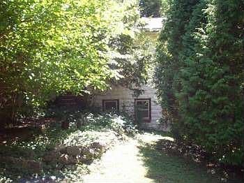 2nd image of 327 Ashland Ave