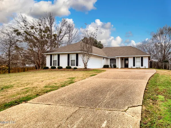 136 Evergreen Way, Flowood, MS 39232