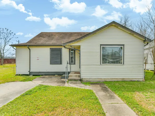 711 8th Ave N, Texas City, TX 77590