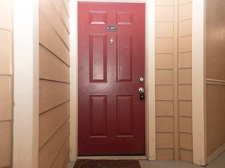 2025 Erving Cir #4207 — Photo 82