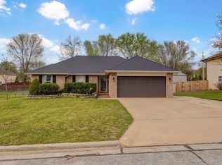 413 Cedar Lane, Willard, MO 65781