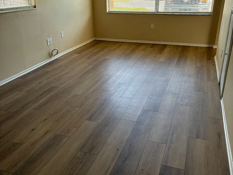 708 65th Ave E — Photo 5