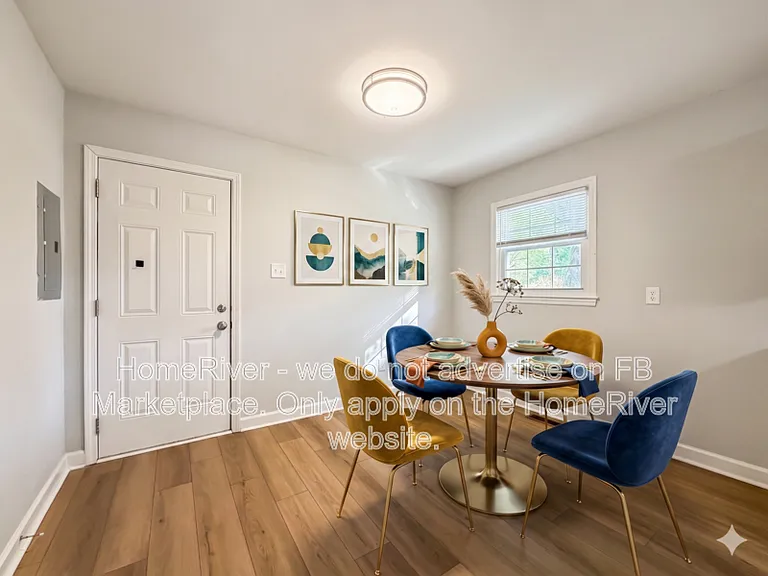 2408 Hart St — Photo 3